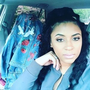 Meet your Posher, Ashley